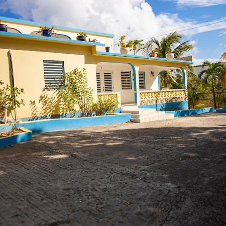 Easy Corner Villas Sandy Ground Village Екстериор снимка