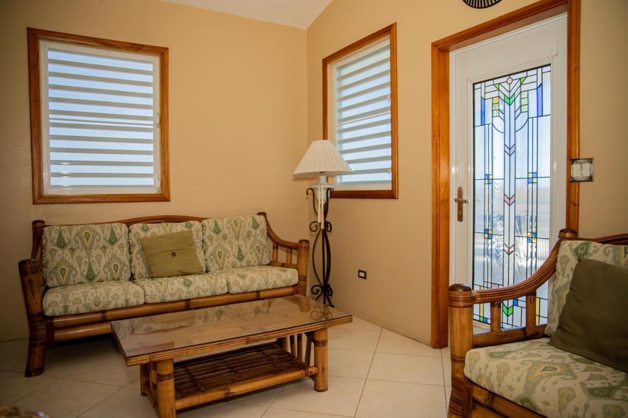 Easy Corner Villas Sandy Ground Village Екстериор снимка